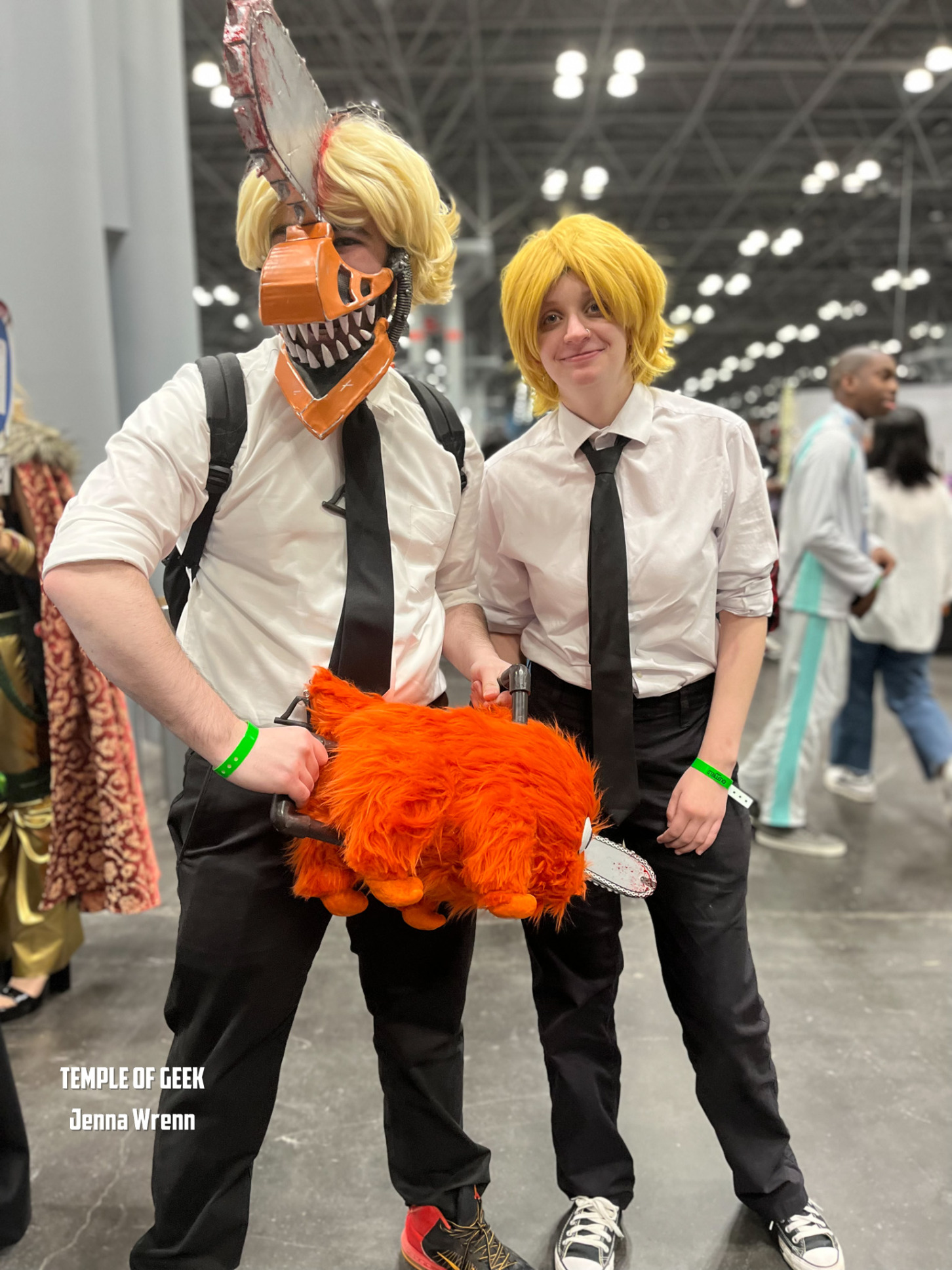 Chainsaw Man Cosplay At Anime NYC 003- The World of Nardio