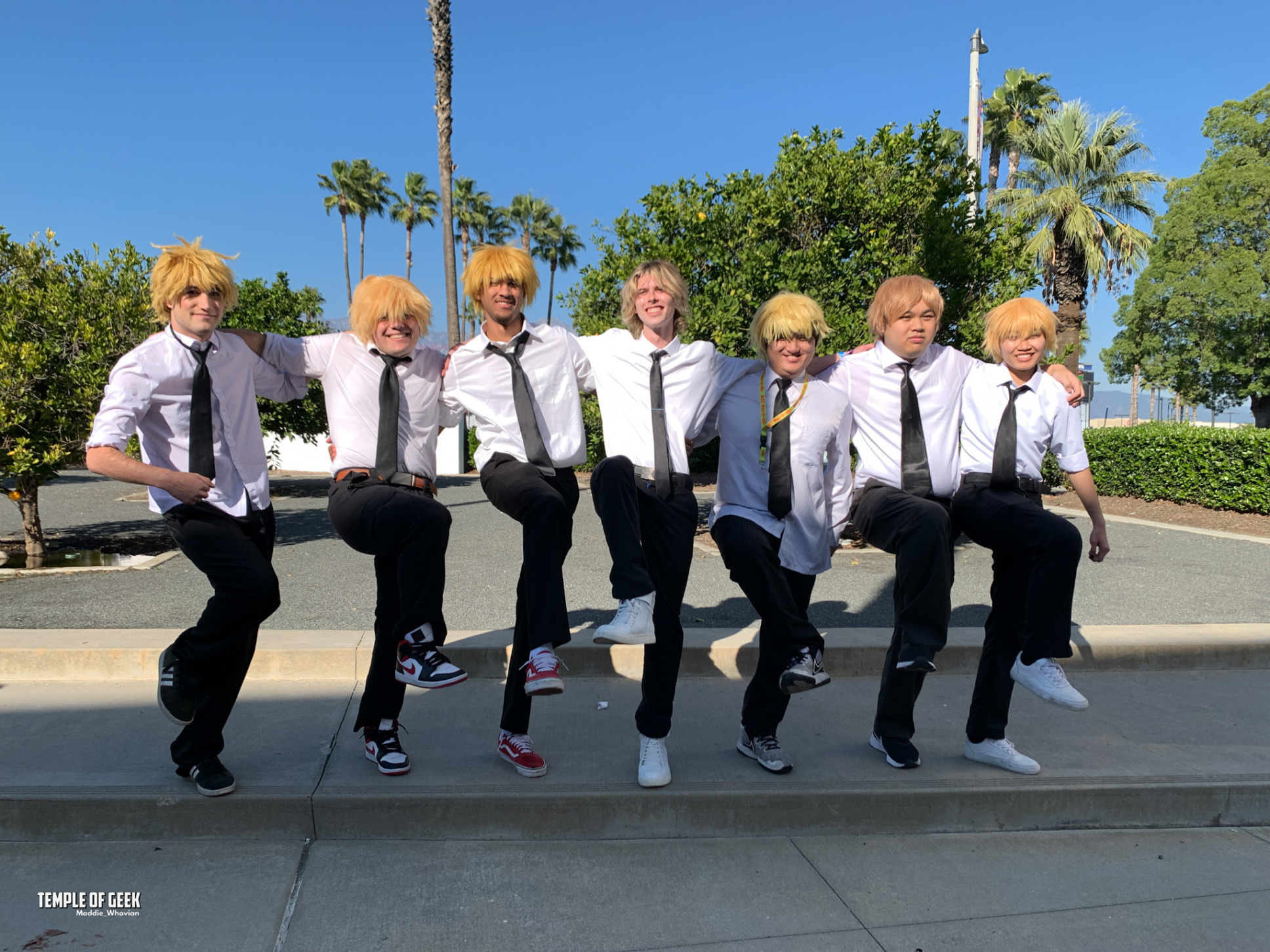 Chainsaw Man cosplay gathering at anime expo chibi 2022