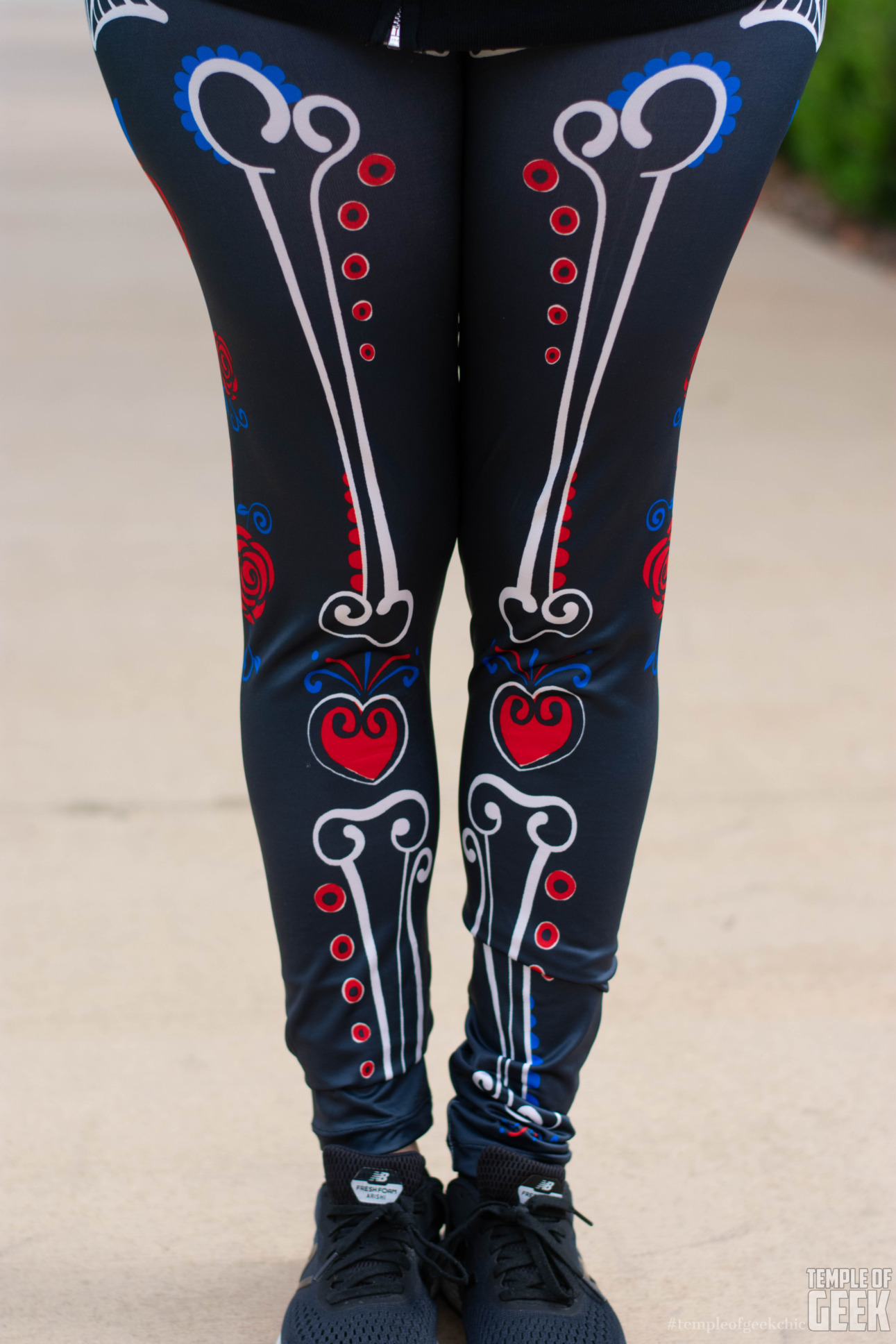 https://templeofgeek.com/togc-funcom-sugarskull-leggings-closeup-2/