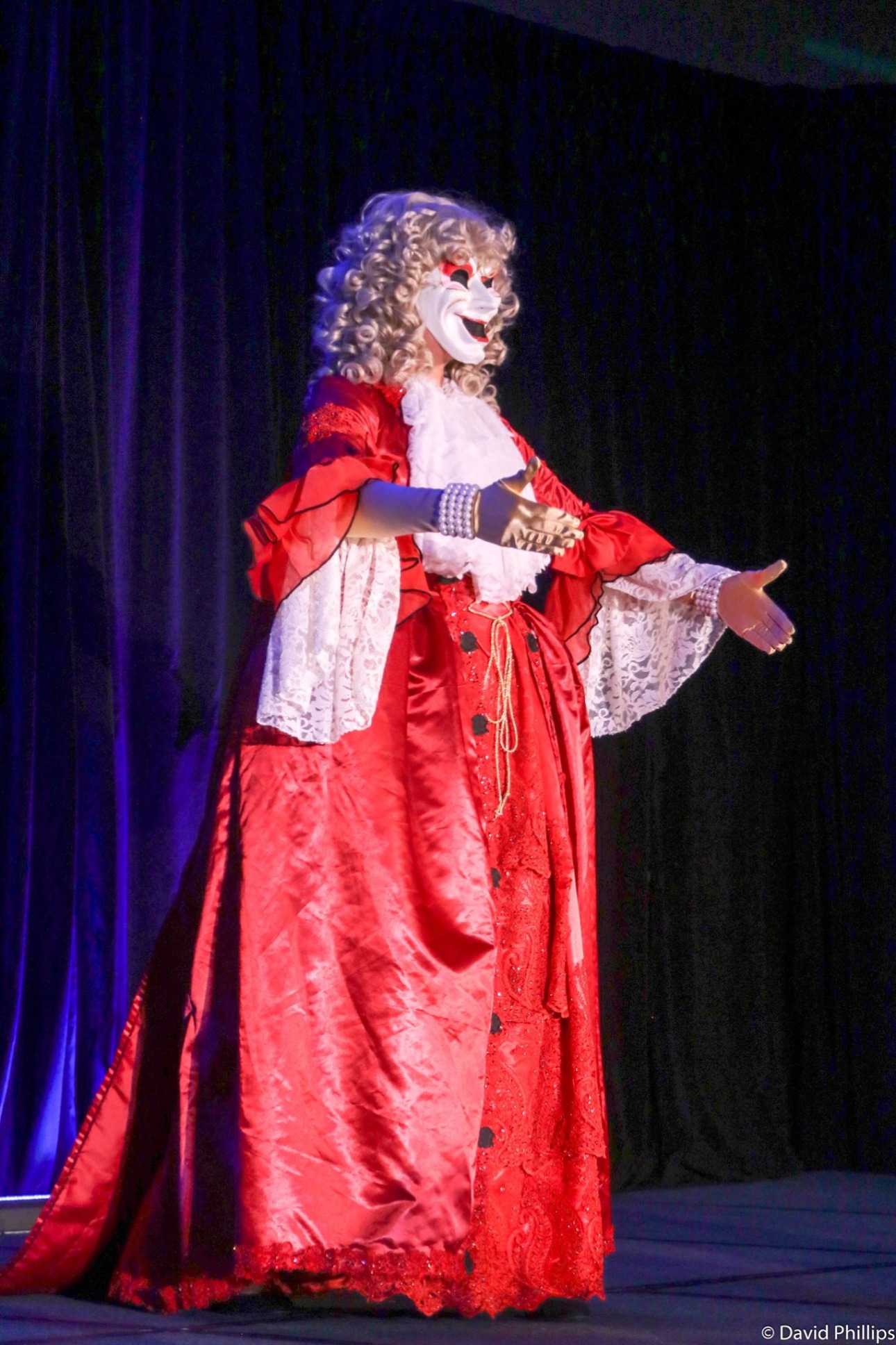 Contestant Veronica Swarbe as a clockwork droid.