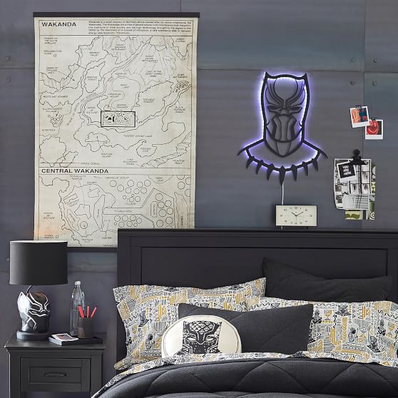 Black Panther Wall Décor – provides a backlit glow to the wall decor