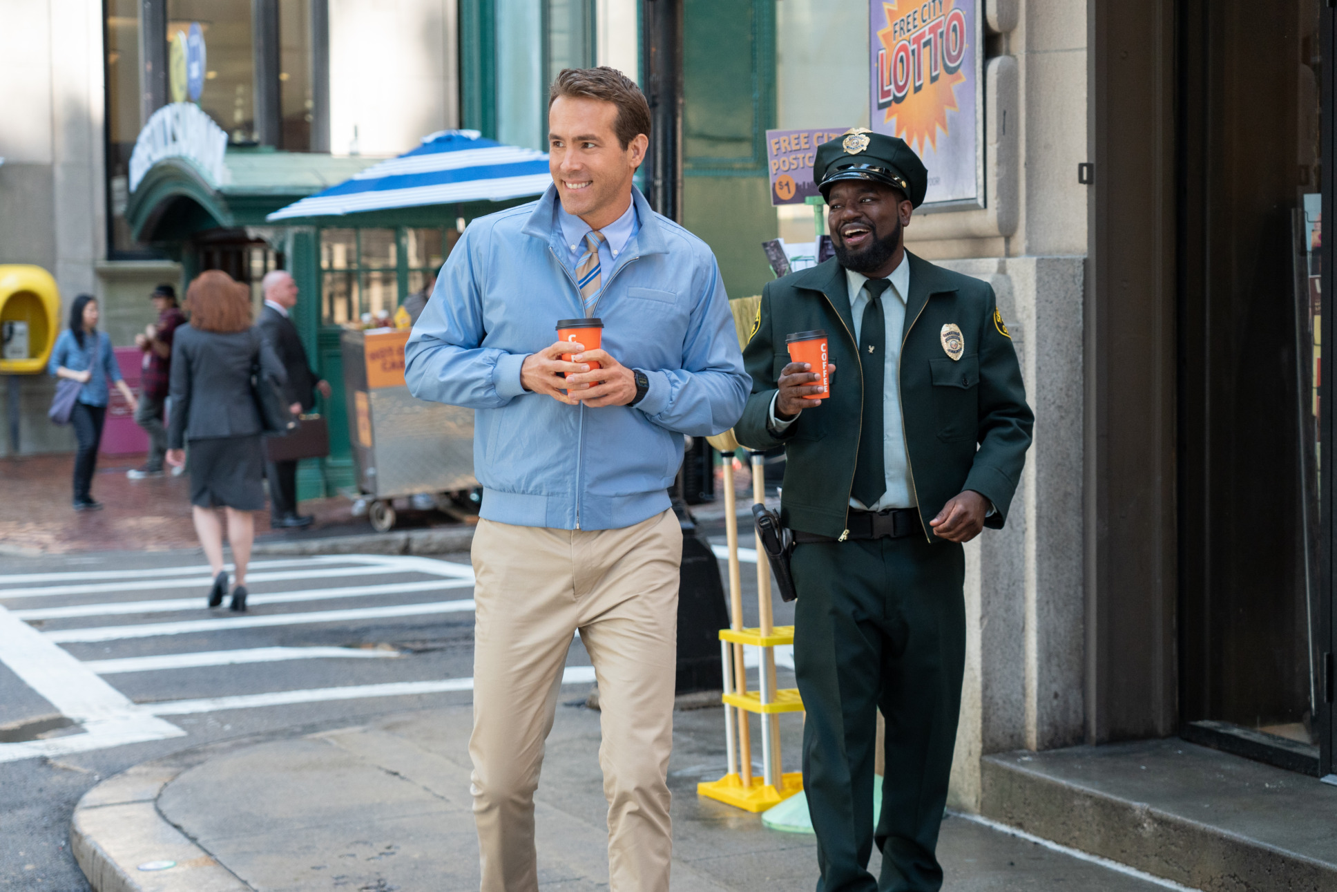 Ryan Reynolds and Lil Rel Howery in Free Guy