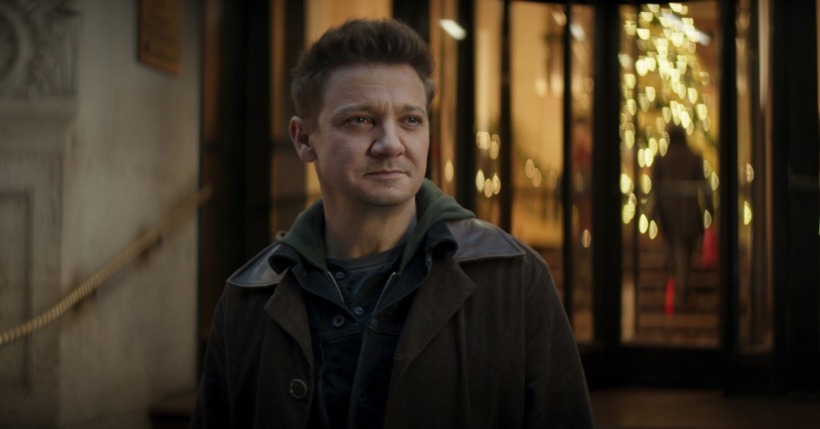 “Hawkeye” is a delightful way to kick off the holiday season.