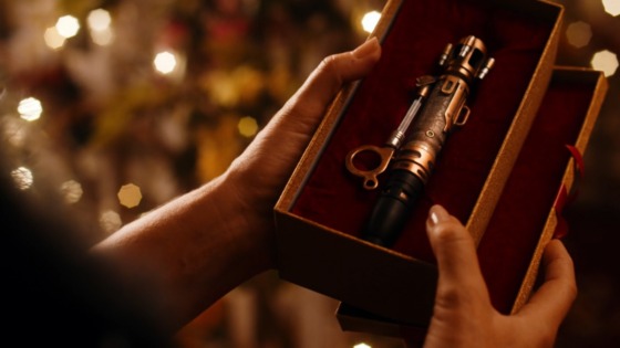 the Doctor gifts River her own sonic screwdriver