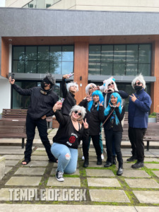 Gojo and Miwa cosplayers at the Jujutsu Kaisen meetup on day 3 of Anime LA