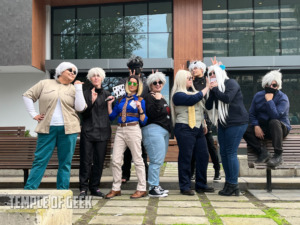 Nanami and Gojo cosplayers at the Jujutsu Kaisen meetup on day 3 of Anime LA