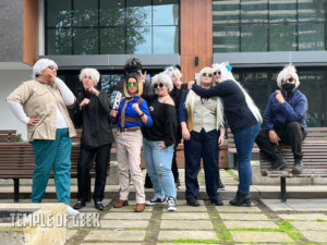 Nanami and Gojo cosplayers at the Jujutsu Kaisen meetup on day 3 of Anime LA