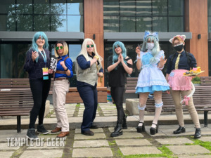 Nanami and Mahito cosplayers at the Jujutsu Kaisen meetup on day 3 of Anime LA