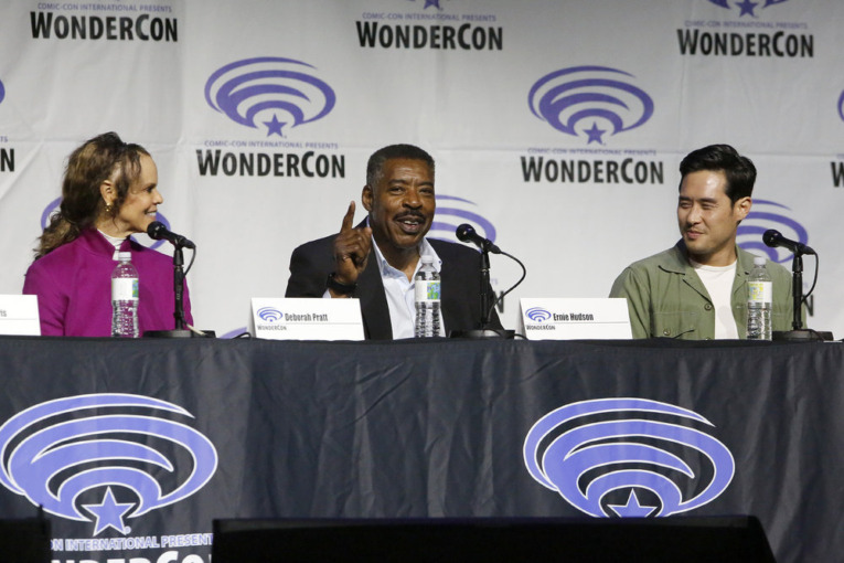 QUANTUM LEAP -- “Quantum Leap at WonderCon -- Pictured: (l-r) Deborah Pratt, Executive Producer, Ernie Hudson, Raymond Lee -- (Photo by: David Yeh/NBC)