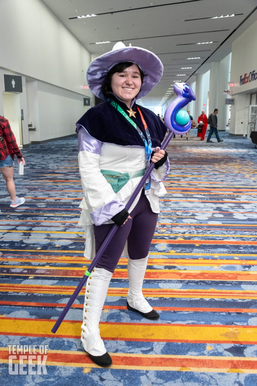 Cosplayer dressing up at LVL UP EXPO inside the convention center