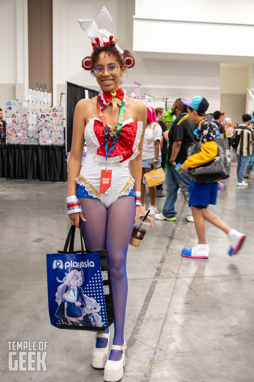 Cosplayer dressing up at LVL UP EXPO inside the convention center