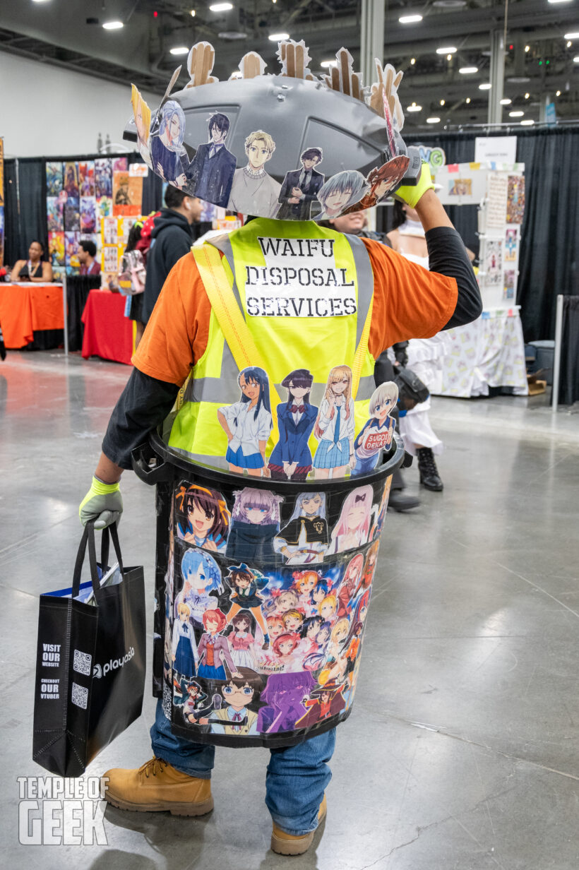 Cosplayer dressing up at LVL UP EXPO inside the convention center