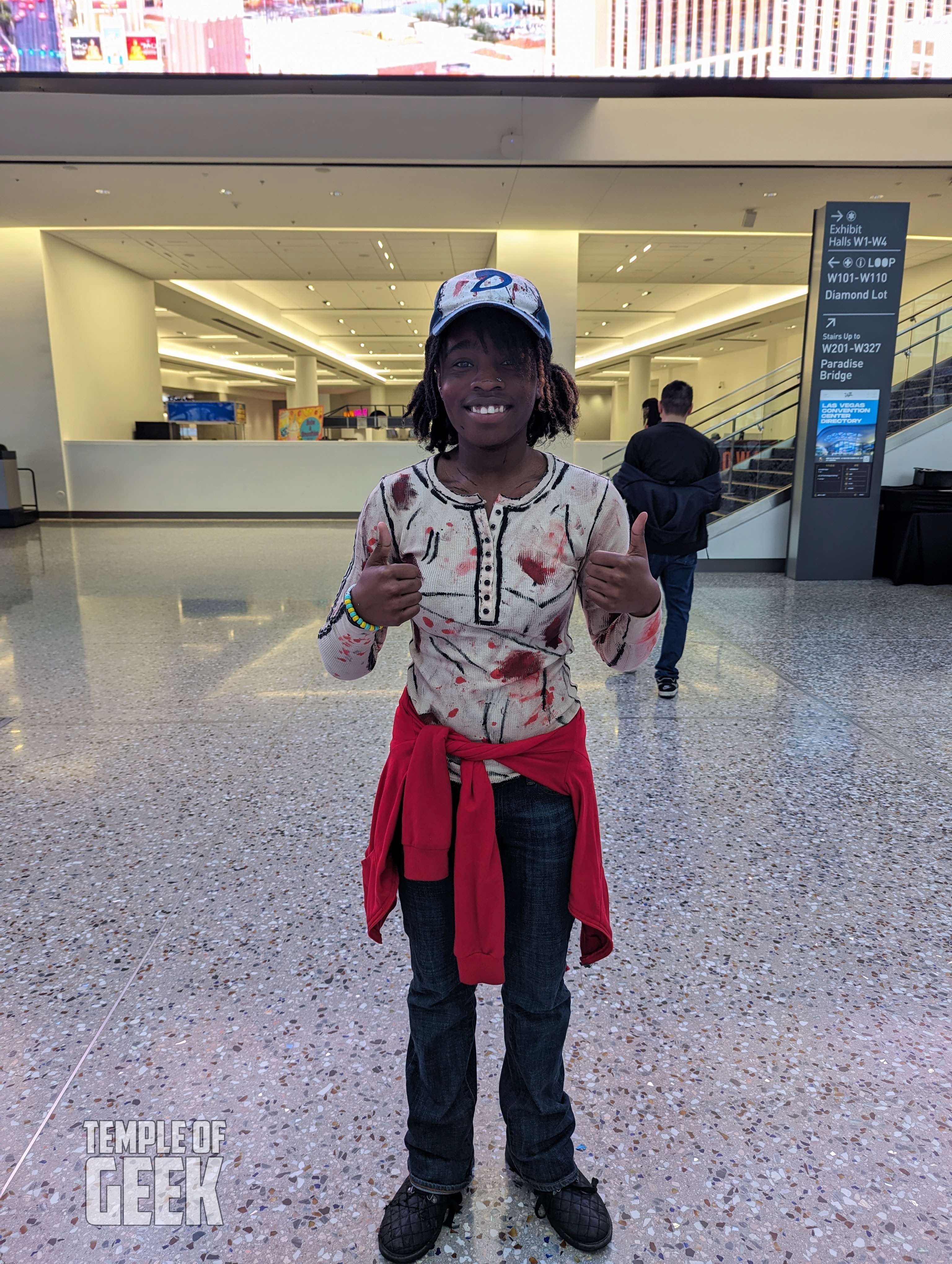 Cosplayer dressing up at LVL UP EXPO inside the convention center