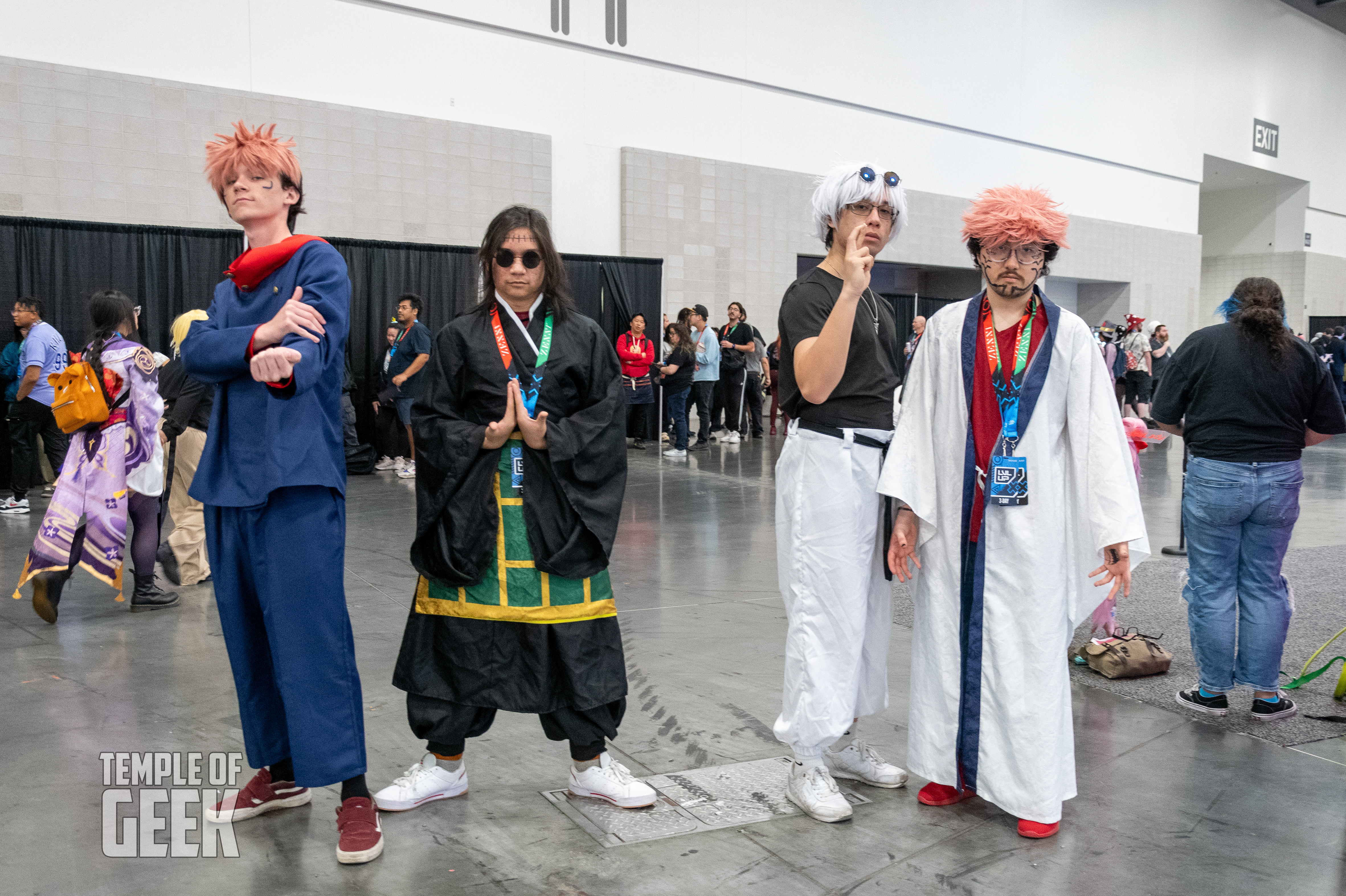 Cosplayer dressing up as Jujutsu Kaisen characters at LVL UP EXPO inside the convention center