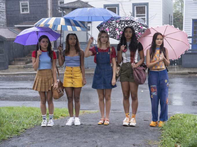 Noa, Faran, Tabby, Imogen and Mouse outside of Summer School