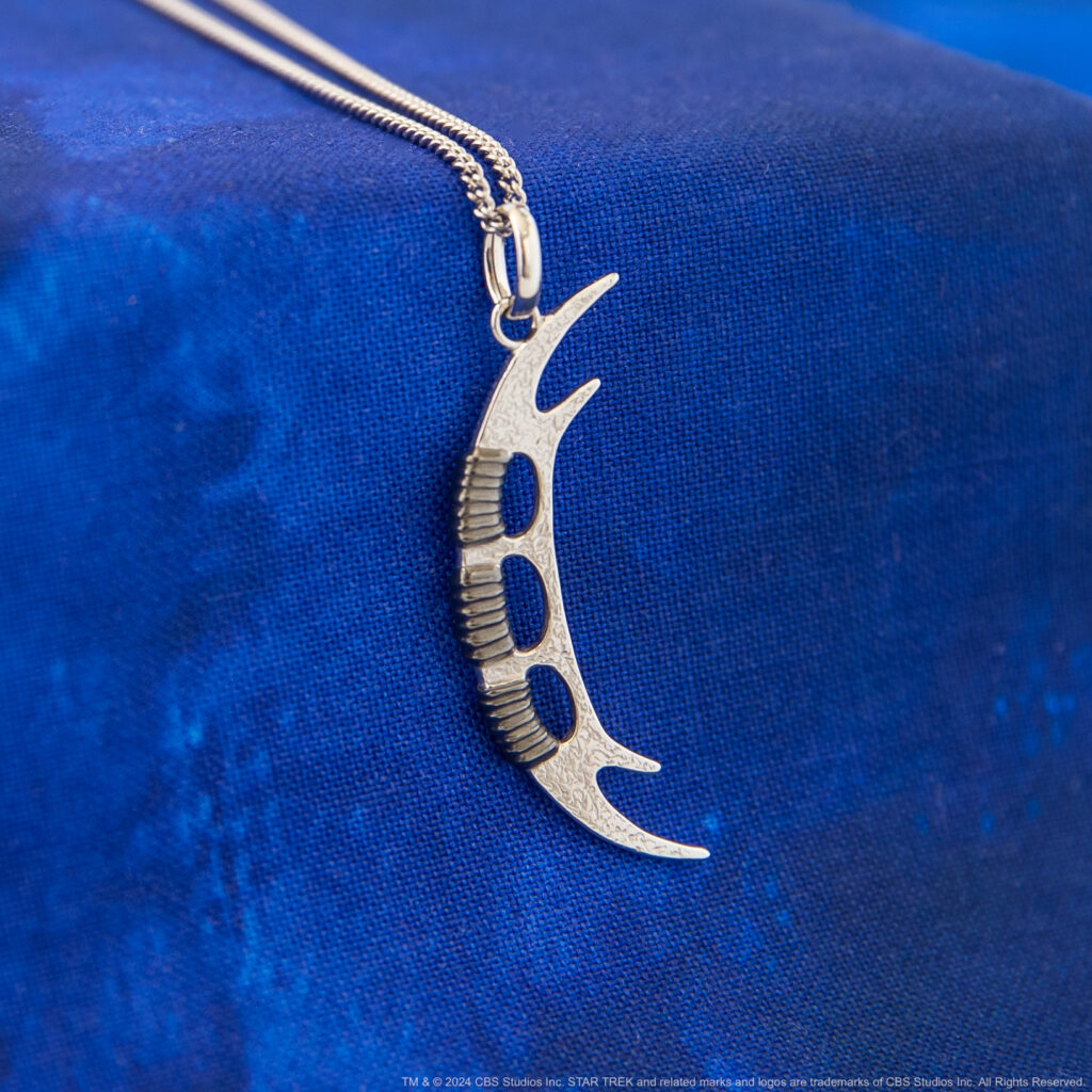 Star Trek Pendant of the Bat'leth Klingon Weapon by Rocklove Jewelry