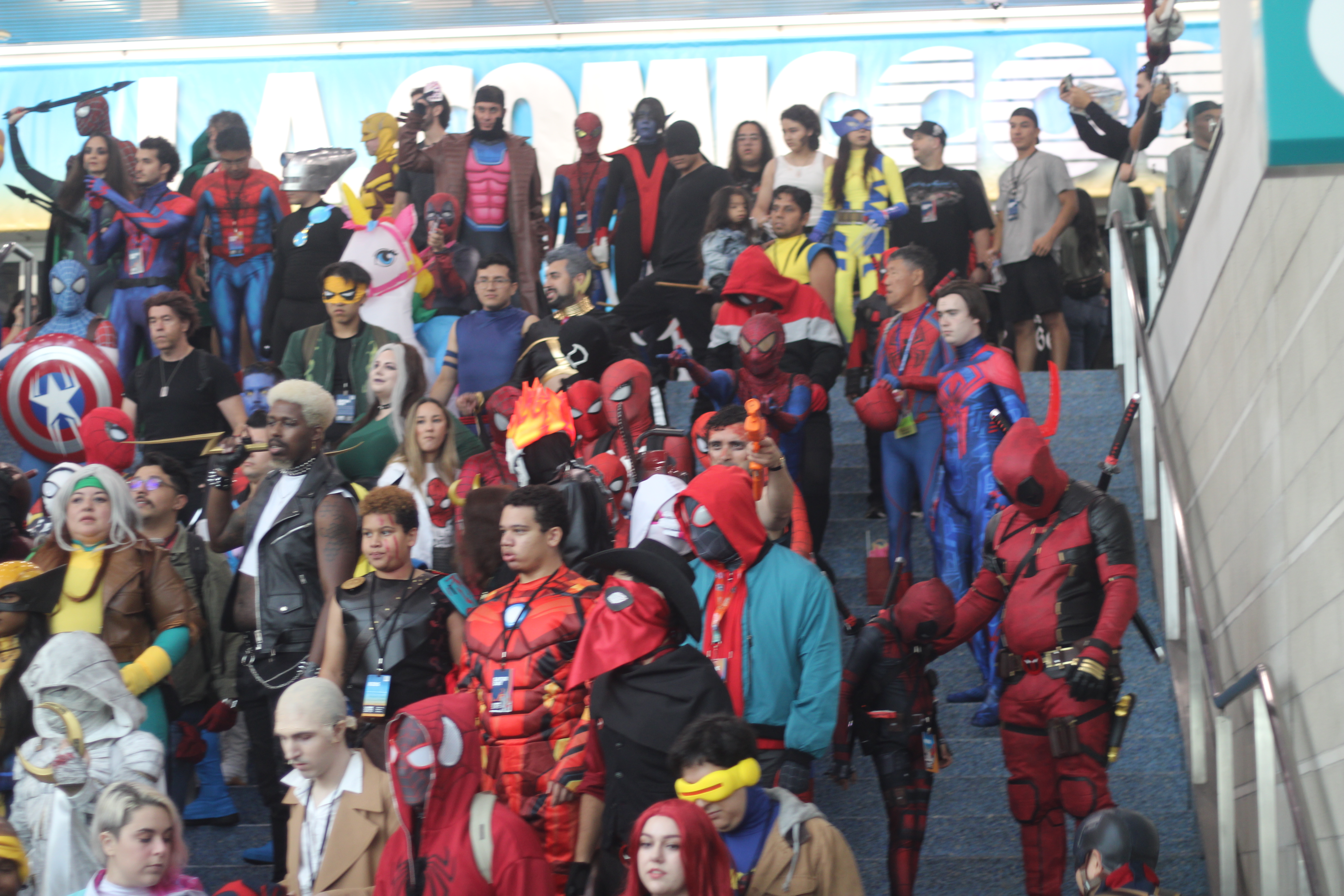 marvel cosplay la comic con