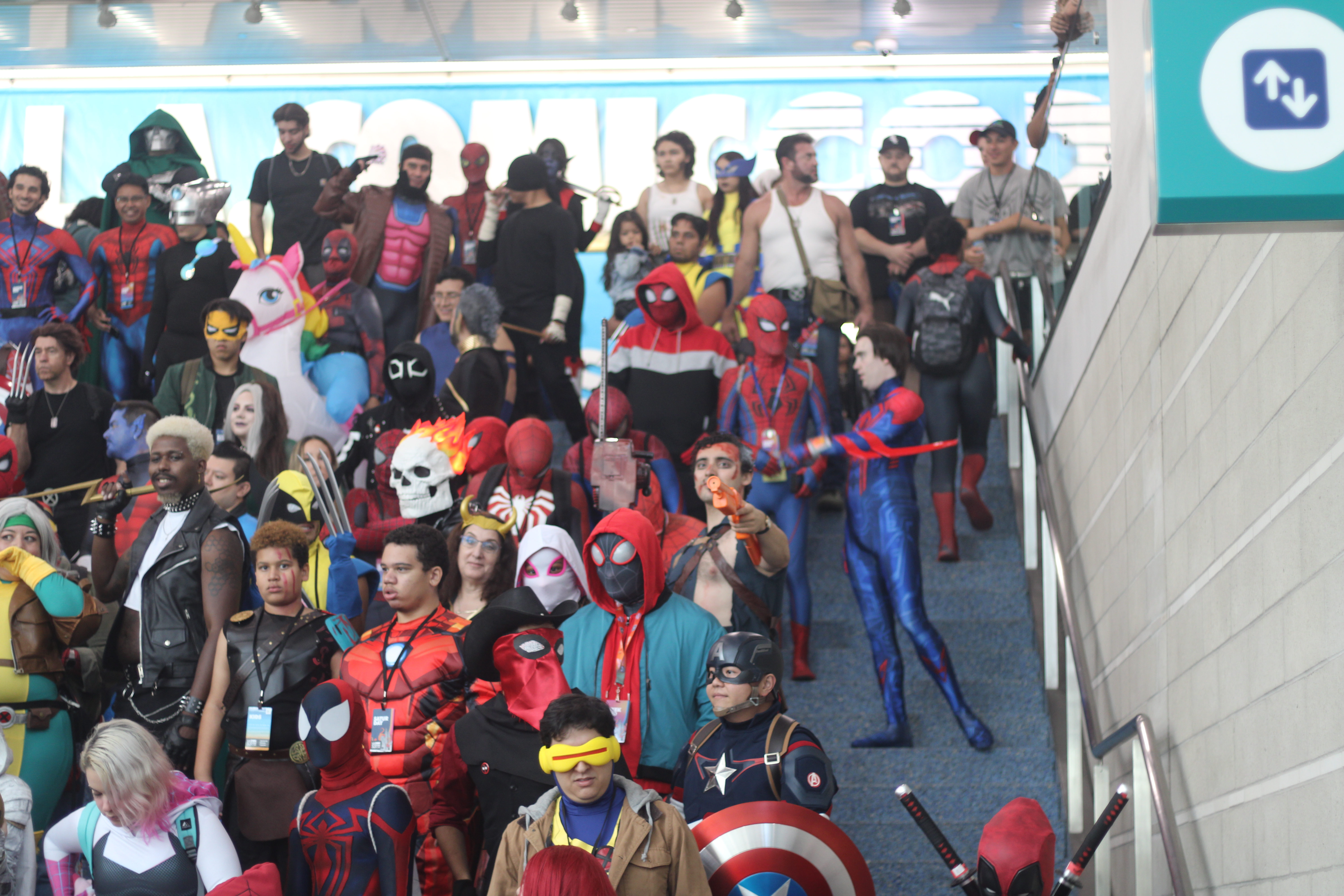 marvel cosplay la comic con