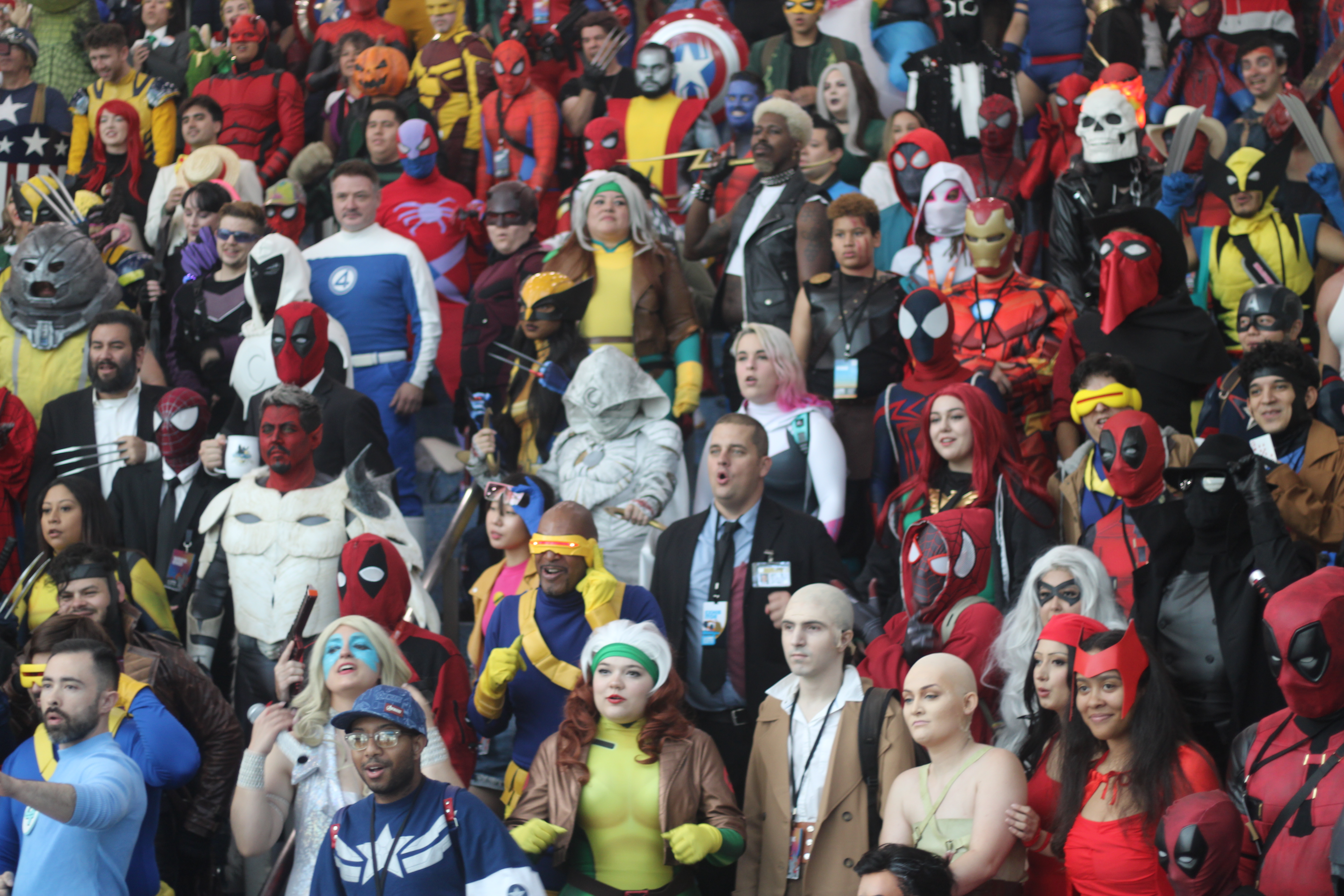 marvel cosplay la comic con