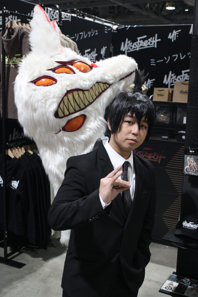 Aki Hayakawa showing off the fox devil