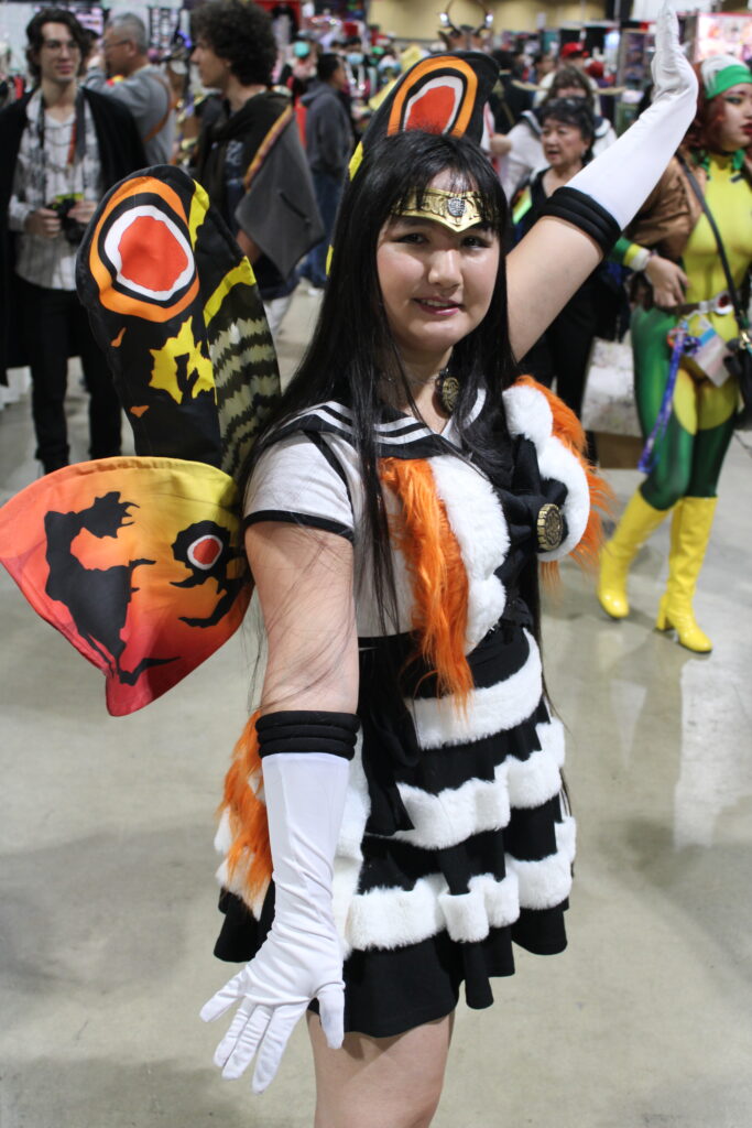 Cosplayer posing at Anime LA